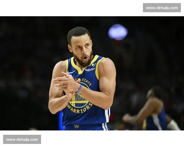 库里复出砍下三十六分勇士主场力克黄蜂豪取连胜气势如虹